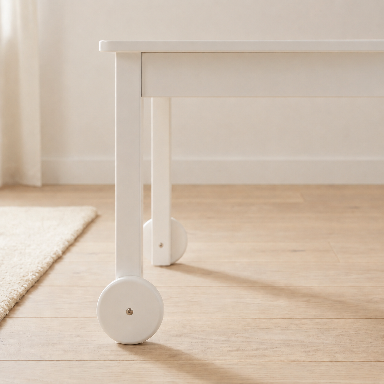 Kindertisch Weiss mit Rollen