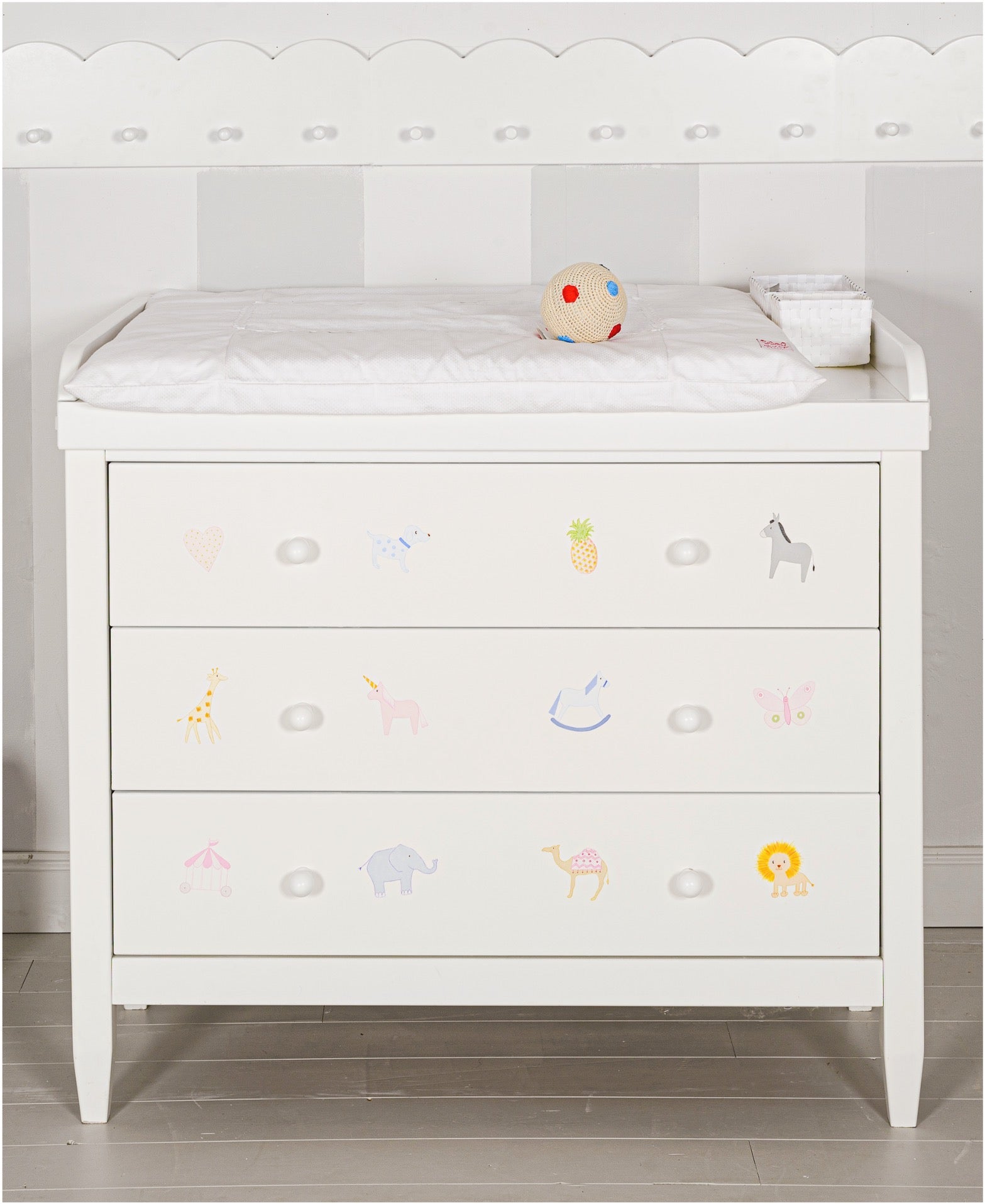 Changing Table White-Handpainted 