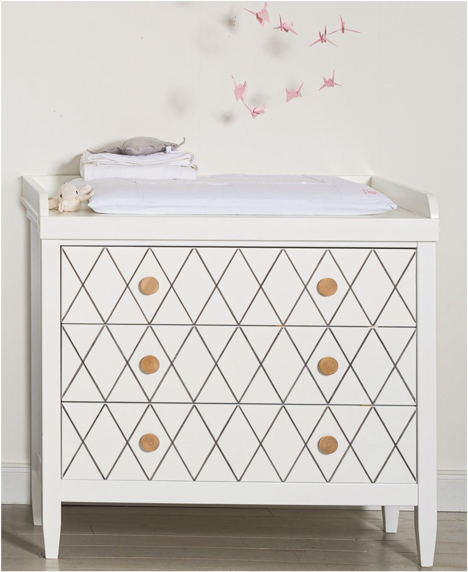 Changing Table White-Handpainted 